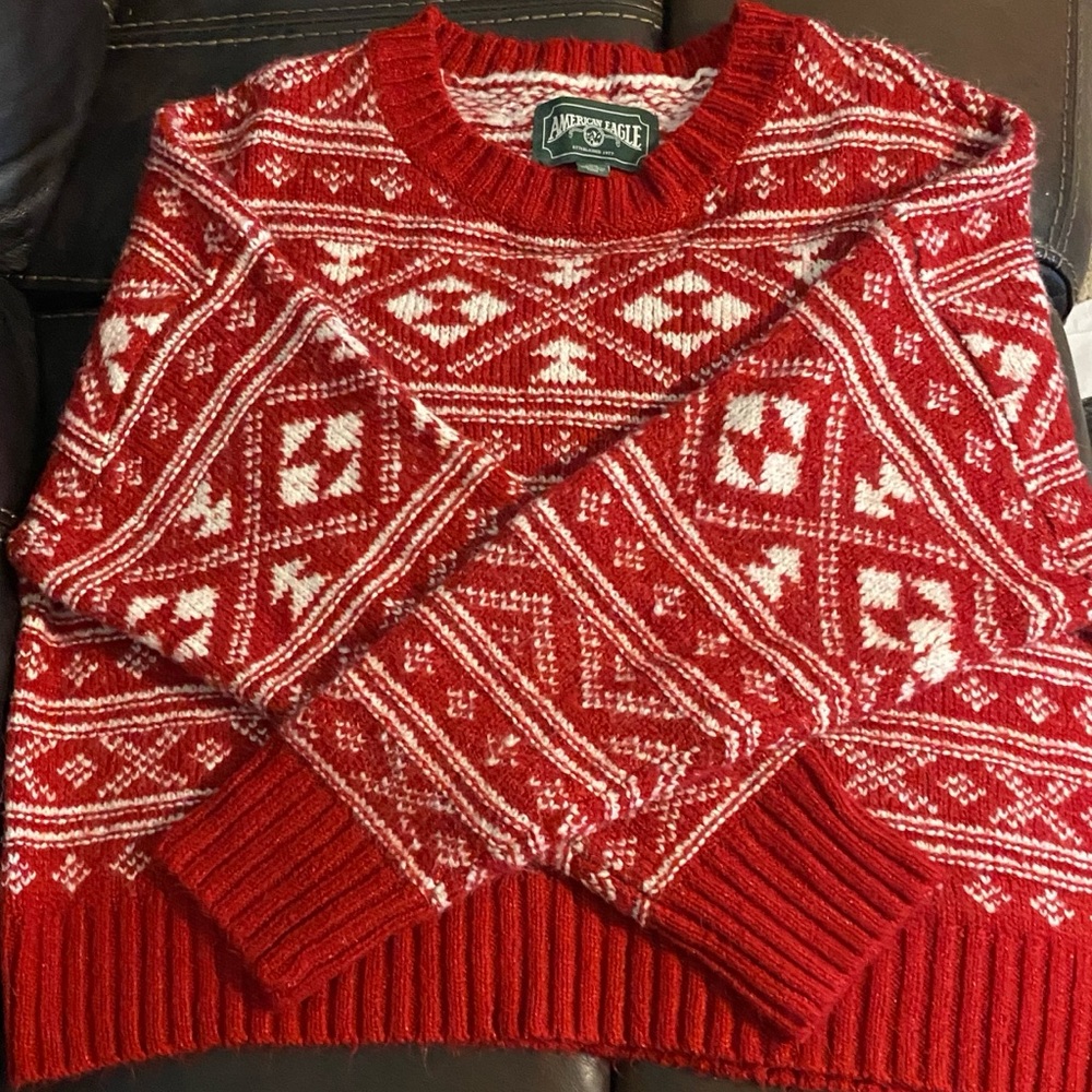 American Eagle Outfitters Red and White Crewneck Sweater